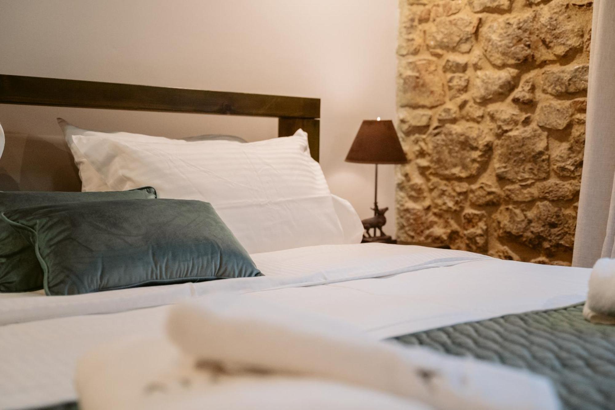 Afanos Guesthouse Arachova Eksteriør billede